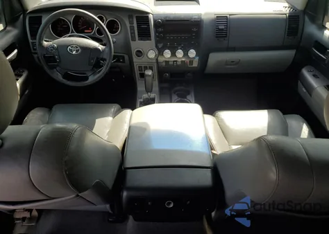 2010 Toyota Tundra Crewmax Sr5 z USA, uszkodzony, nr VIN 5TFDW5F12AX108657